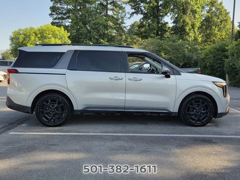 Used 2025 Kia Carnival SX w/ SX Dark Edition Package FWD image 6