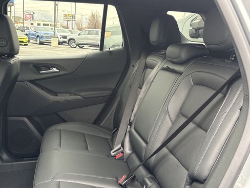 New 2026 Chevrolet Equinox LT w/ Convenience Package II image 24