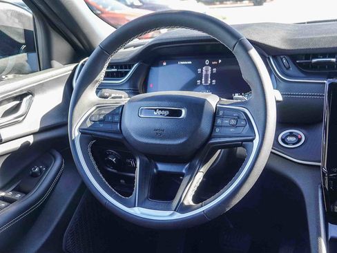 New 2025 Jeep Grand Cherokee Laredo X image 14