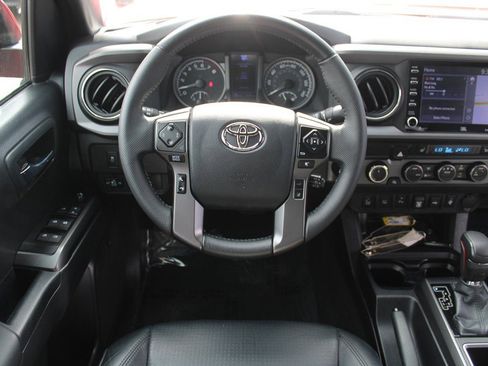 Used 2023 Toyota Tacoma TRD Sport image 5