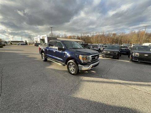 Certified 2022 Ford F150 XLT w/ Equipment Group 302A High image 9