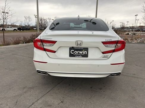 Used 2019 Honda Accord Touring image 7