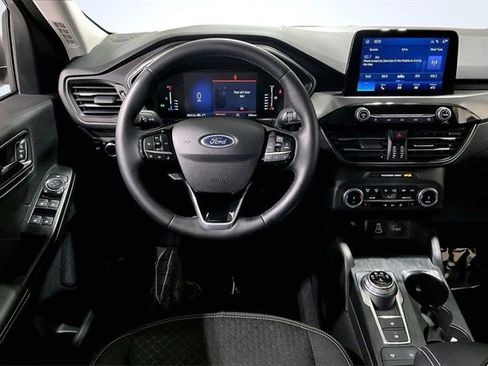Used 2024 Ford Escape Active w/ Cold Weather Package image 5