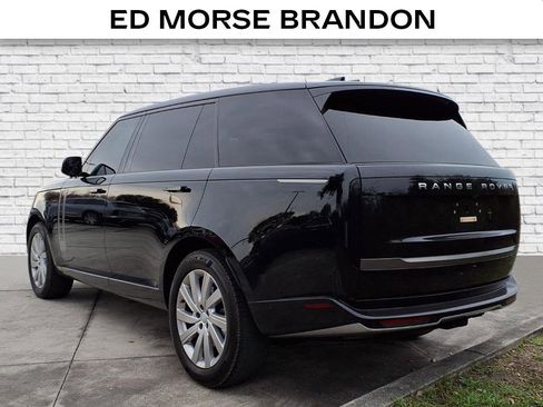 Used 2025 Land Rover Range Rover Long Wheelbase SE image 7