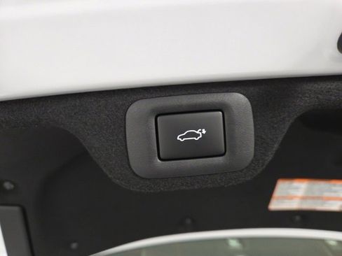 New 2026 Toyota Crown Platinum image 15