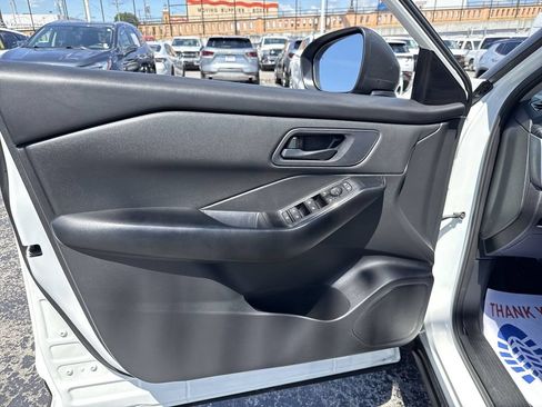 Used 2024 Nissan Rogue S FWD image 22