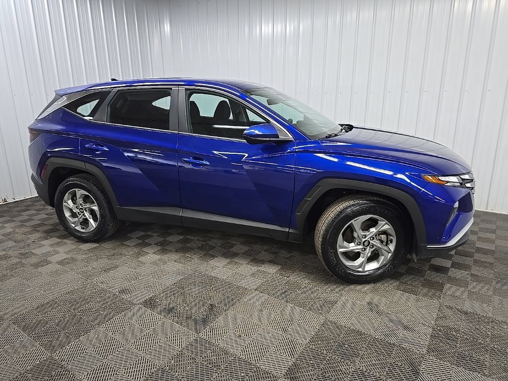 Used 2024 Hyundai Tucson SE AWD/4WD image 1