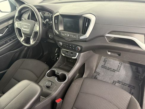 Used 2024 GMC Terrain SLE AWD/4WD image 11