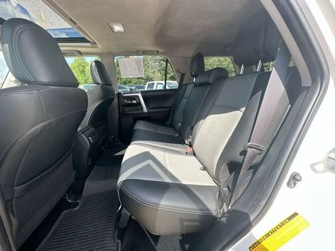 Used 2017 Toyota 4Runner SR5 Premium AWD/4WD image 27