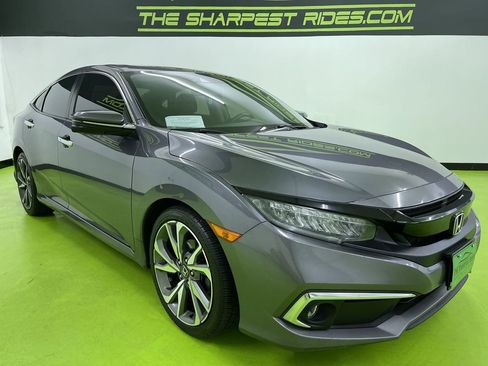 Used 2020 Honda Civic Touring image 2