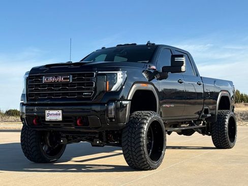 Used 2024 GMC Sierra 2500 AT4 w/ Max Trailering Package image 3