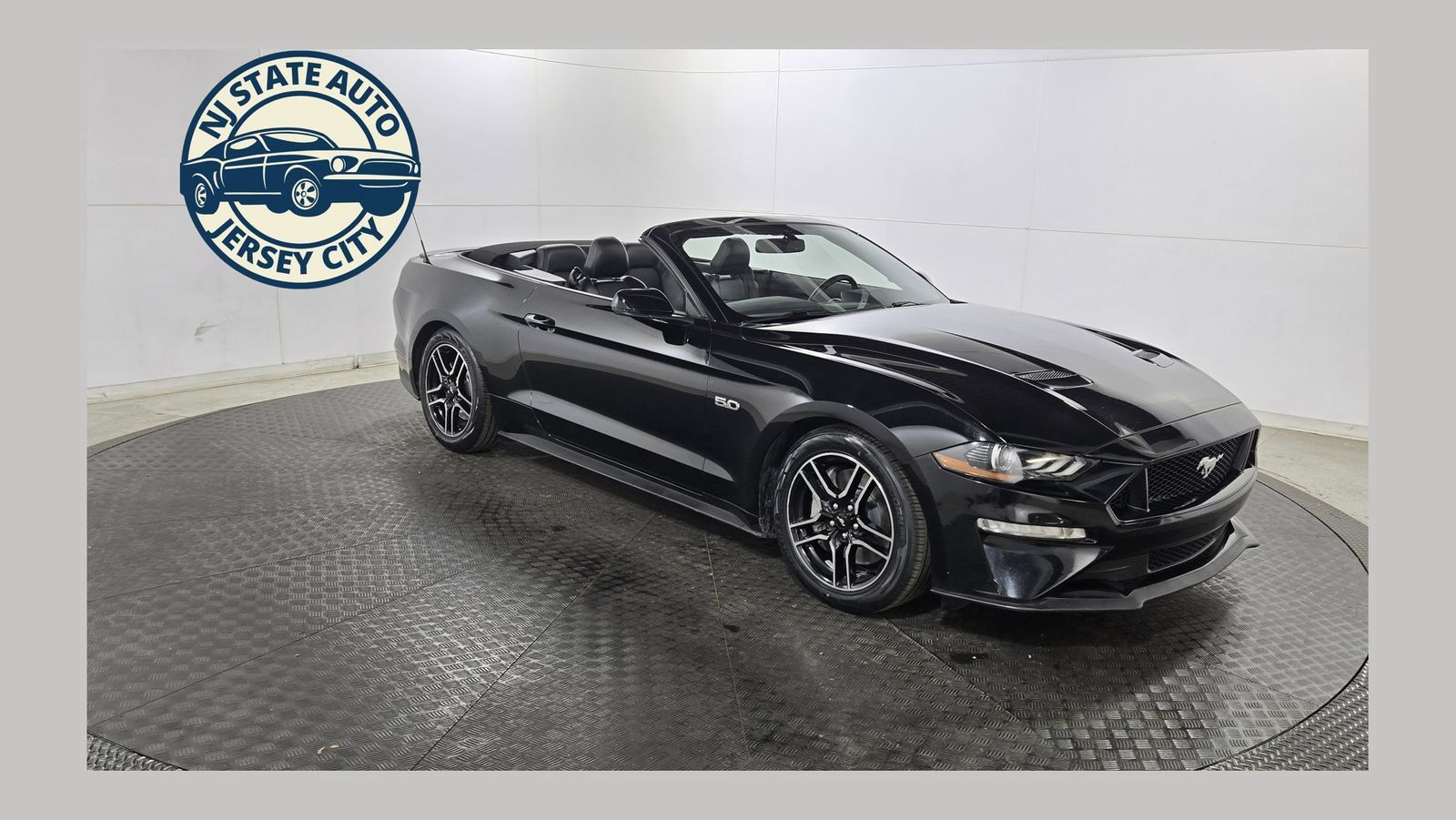 Used 2020 Ford Mustang GT Premium RWD image 1