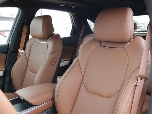 New 2026 Genesis GV70 2.5T Advanced image 10