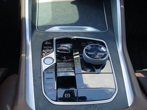 Used 2024 BMW X6 M60i w/ Dynamic Handling Package AWD/4WD image 19