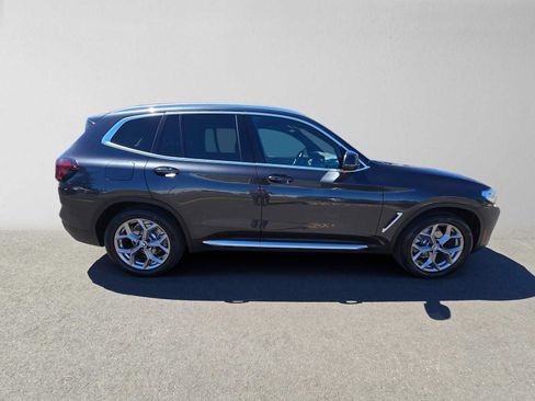 Used 2022 BMW X3 xDrive30i w/ Convenience Package AWD/4WD image 2
