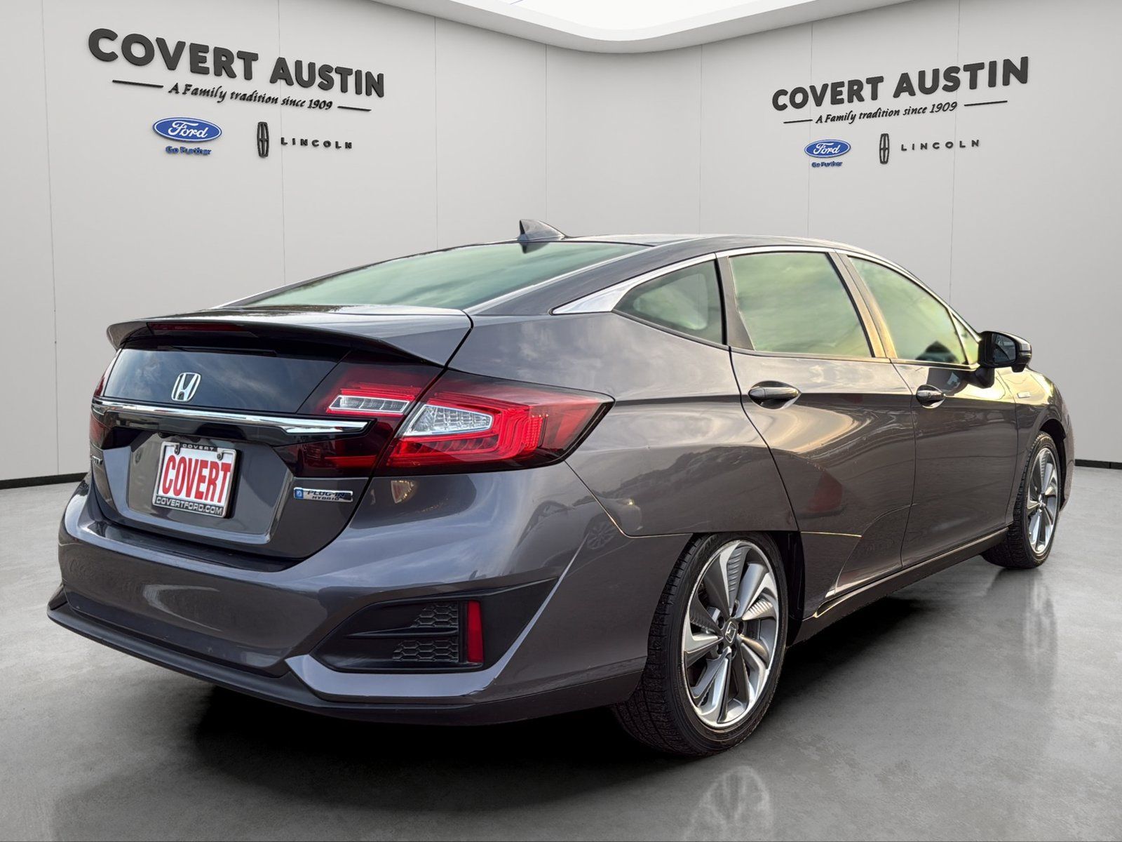 Used 2018 Honda Clarity Plug-In Hybrid image 5