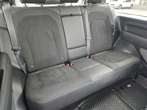 Used 2022 Land Rover Defender 90 V8 AWD/4WD image 21
