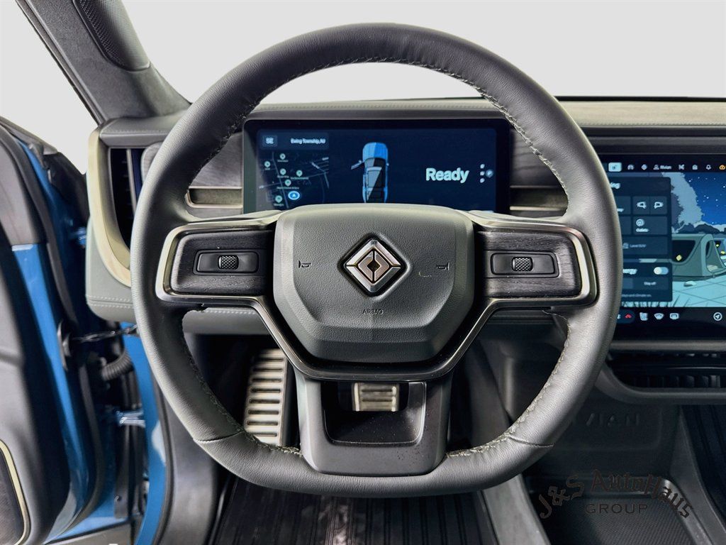 Used 2024 Rivian R1S Adventure Dual AWD/4WD image 12
