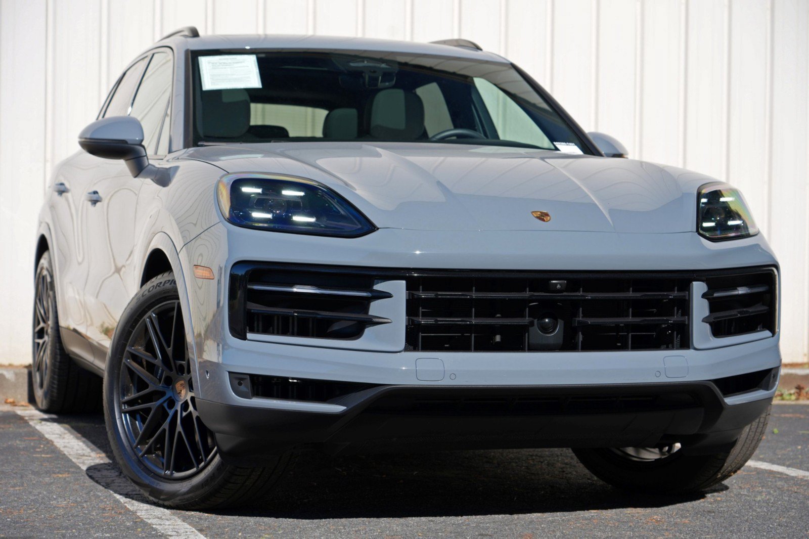 Used 2026 Porsche Cayenne AWD/4WD image 4