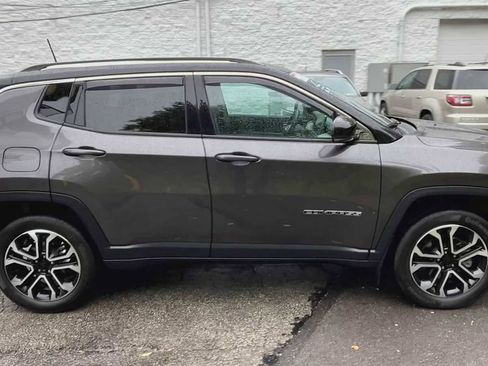 Used 2022 Jeep Compass Limited image 9