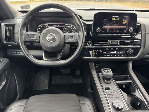 Used 2023 Nissan Pathfinder Rock Creek image 16