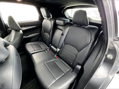 Used 2023 INFINITI QX50 Sport FWD image 32