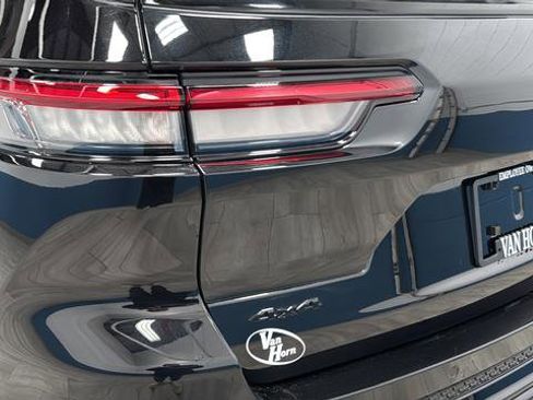 Used 2024 Jeep Grand Cherokee L Summit w/ High Altitude Package image 36