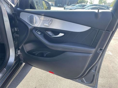 Used 2019 Mercedes-Benz GLC 300 4MATIC Coupe image 28