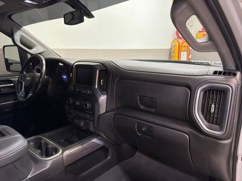 Used 2021 Chevrolet Silverado 3500 LTZ w/ LTZ Texas Edition AWD/4WD image 39