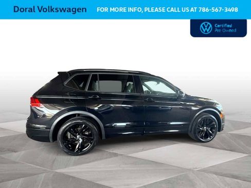 Used 2023 Volkswagen Tiguan SE R-Line image 9