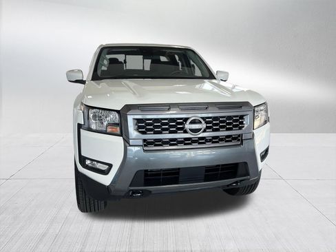 Used 2025 Nissan Frontier SV w/ SV Convenience Package AWD/4WD image 3