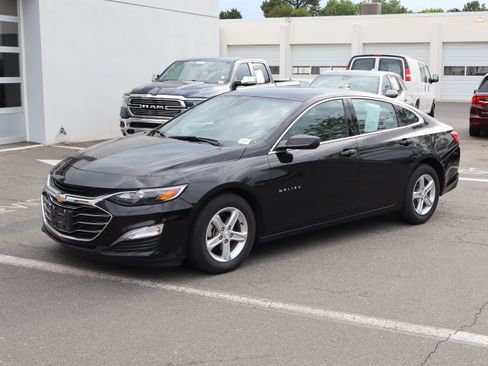 Used 2024 Chevrolet Malibu LS FWD image 5