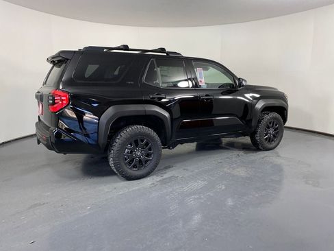 New 2025 Toyota 4Runner SR5 image 4