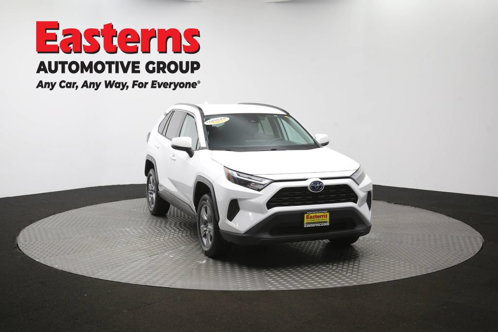 Used 2022 Toyota RAV4 XLE AWD/4WD image 51