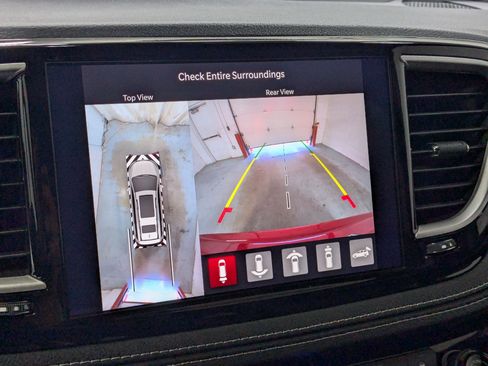 New 2026 Chrysler Pacifica Select FWD image 14