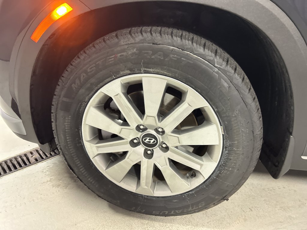 Used 2025 Hyundai Palisade SEL AWD/4WD image 9