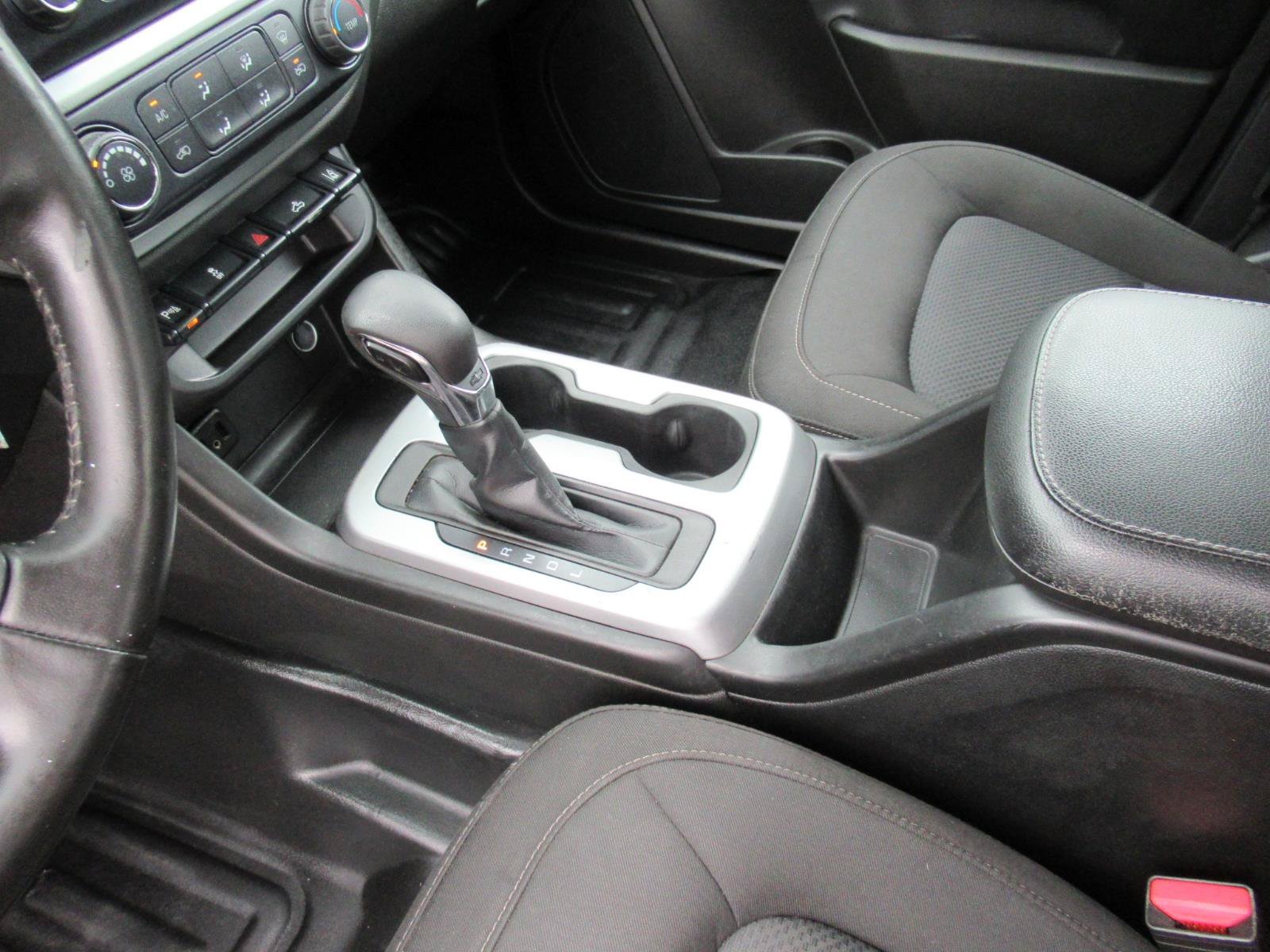Used 2022 Chevrolet Colorado LT w/ Fleet Safety Package RWD image 18