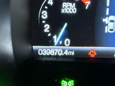 Used 2024 Ford Edge SEL AWD/4WD image 14