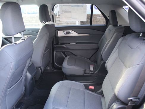New 2026 Ford Explorer Active image 18