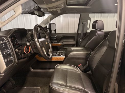 Used 2017 Chevrolet Silverado 2500 High Country w/ Duramax Plus Package AWD/4WD image 26