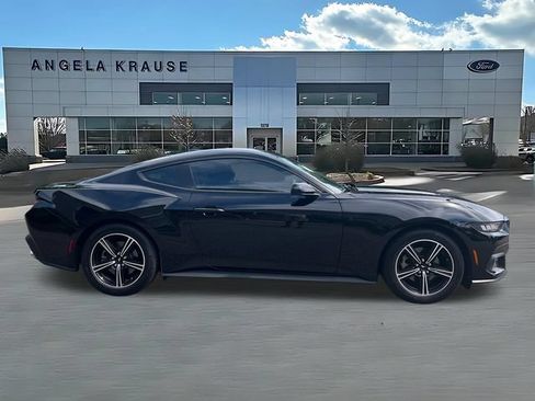 Used 2024 Ford Mustang Coupe RWD image 10