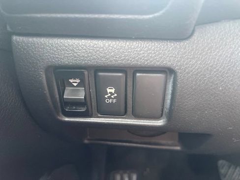 Used 2011 Nissan Altima 2.5 S FWD image 18