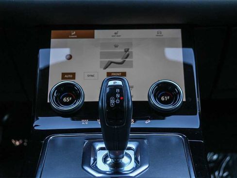 Used 2022 Land Rover Range Rover Evoque SE image 14