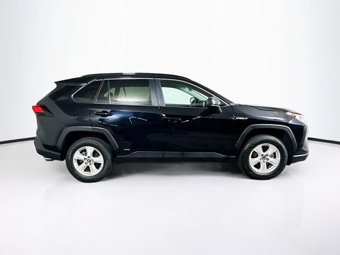 Used 2020 Toyota RAV4 LE w/ Carpet Mat Package AWD/4WD image 2