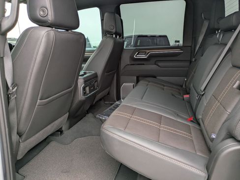 Used 2025 Chevrolet Silverado 2500 High Country w/ High Country Premium Package image 14