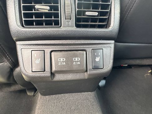 Used 2019 Subaru Outback 2.5i Limited AWD/4WD image 20
