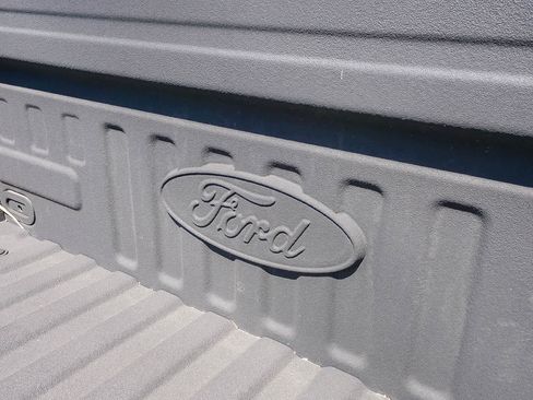 Used 2022 Ford F150 Raptor w/ Equipment Group 801A High AWD/4WD image 21