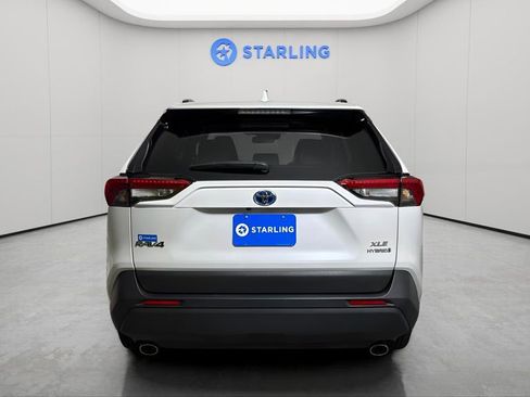 Used 2023 Toyota RAV4 XLE Premium AWD/4WD image 7