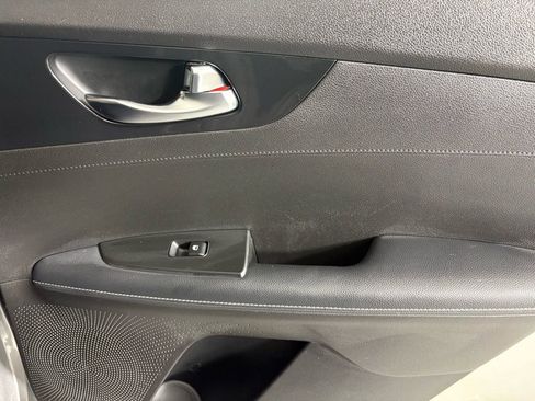 Used 2023 Kia Forte GT-Line image 15