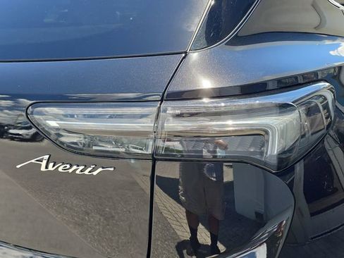 Certified 2023 Buick Envision Avenir FWD image 8